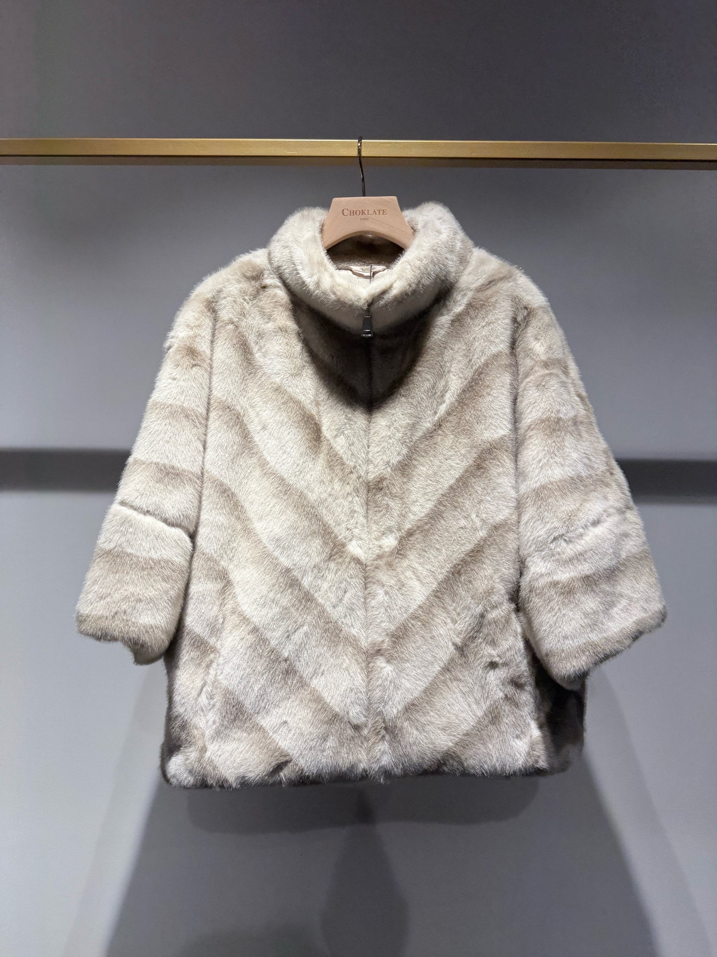 Sorelle Chevron Faux Fur Cape